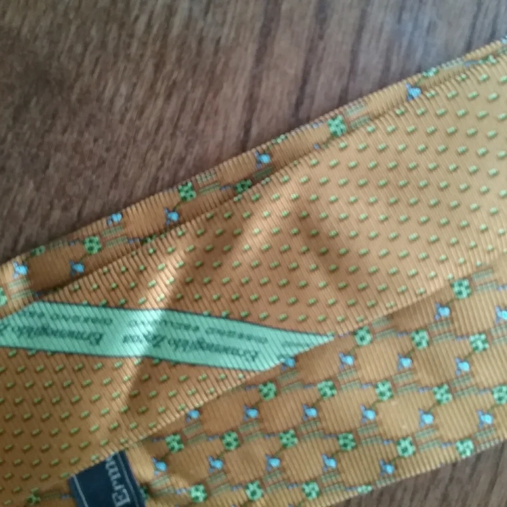 Ermenegildo Zegna Giraffe 100% Silk Tie - Picture 4 of 5